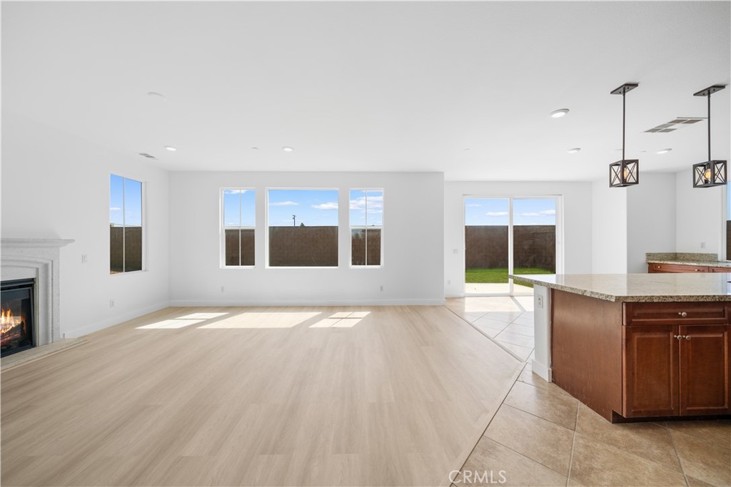 13296 Joliet Drive Property Photo 8