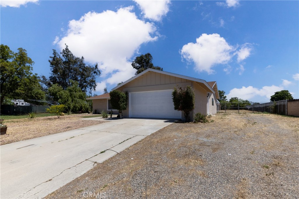 4850 Eclipse Avenue Property Photo 3