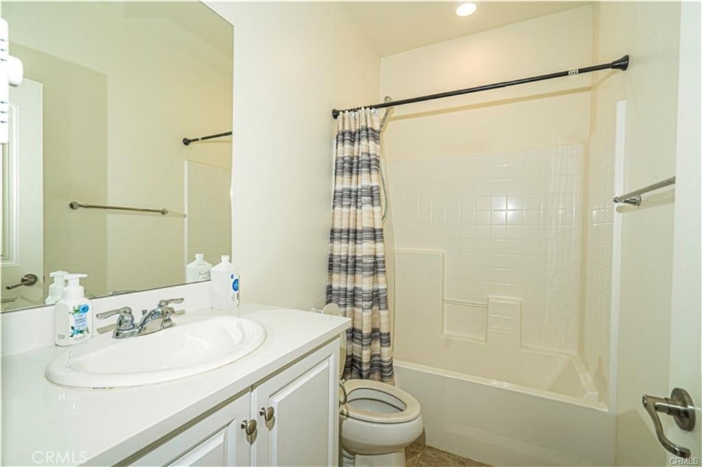 15590 Pumpkin Place Property Photo 6