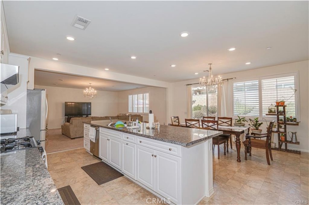 15590 Pumpkin Place Property Photo 11