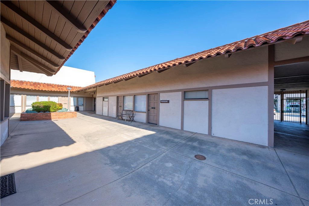 515 S Beach Boulevard Property Photo 8
