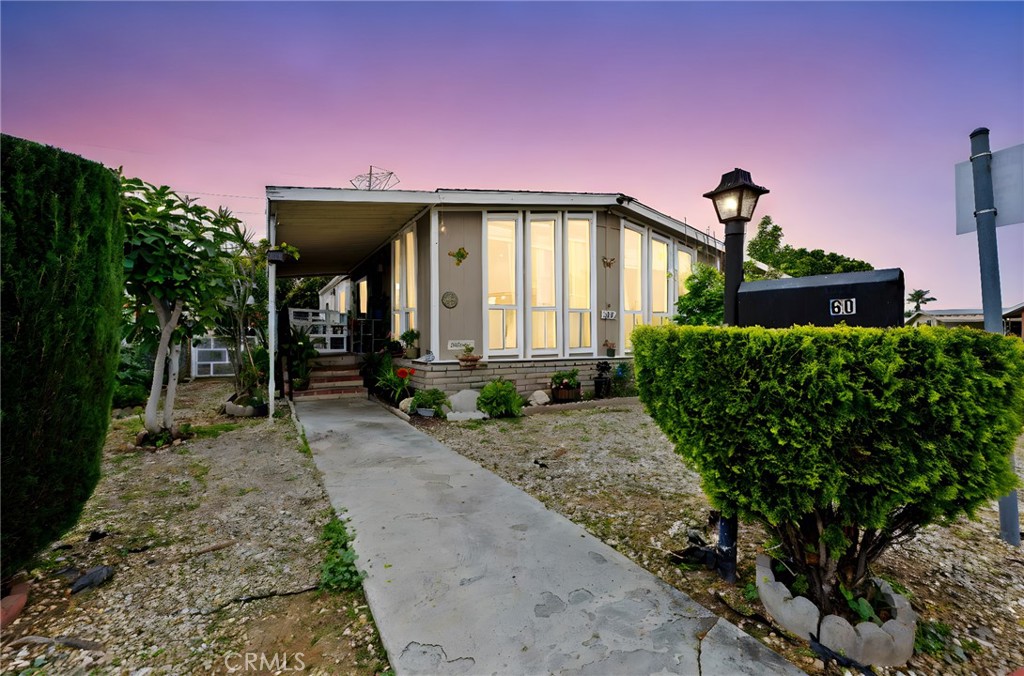 4139 Paramount Boulevard 60 Property Photo
