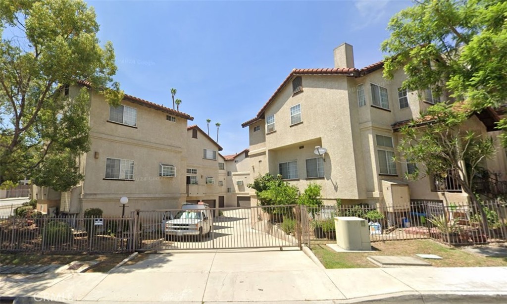 612 San Gabriel Boulevard Property Photo 1