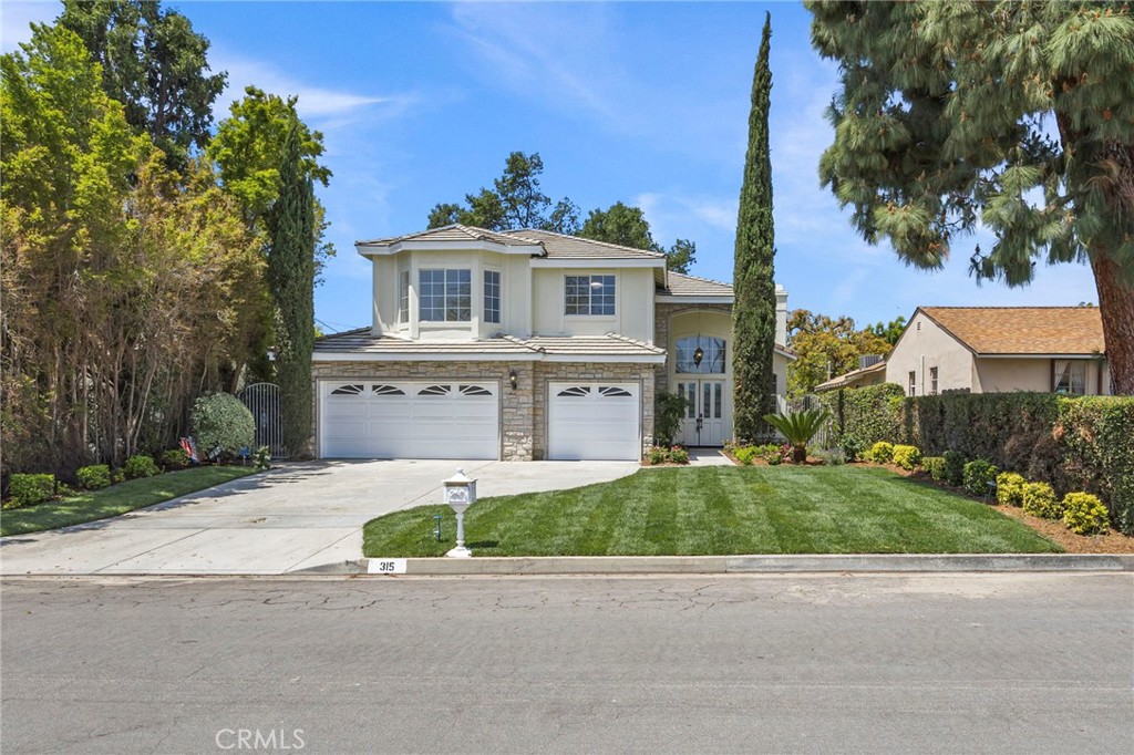 315 San Antonio Road Property Photo 2