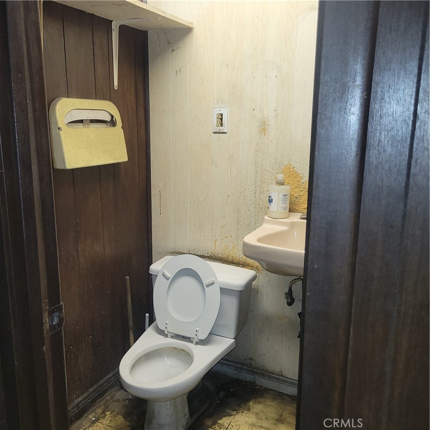 7323 Lynwood Way Property Photo 11