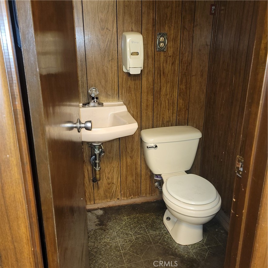 7323 Lynwood Way Property Photo 12