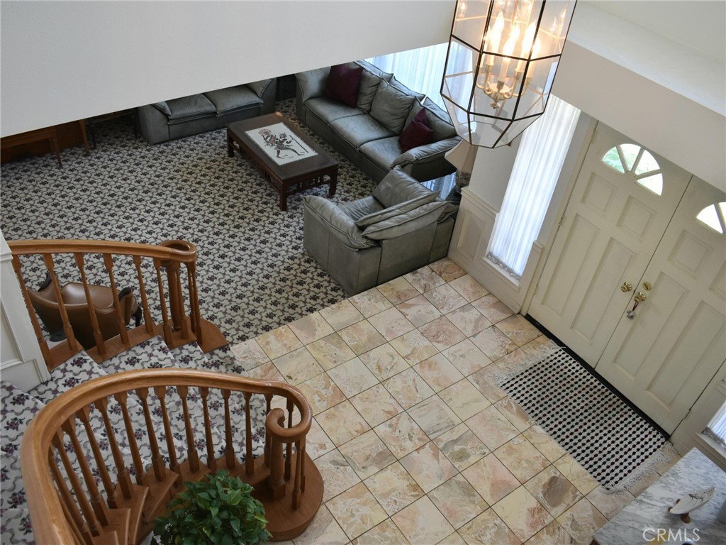 1046 W Westridge Court Property Photo 3