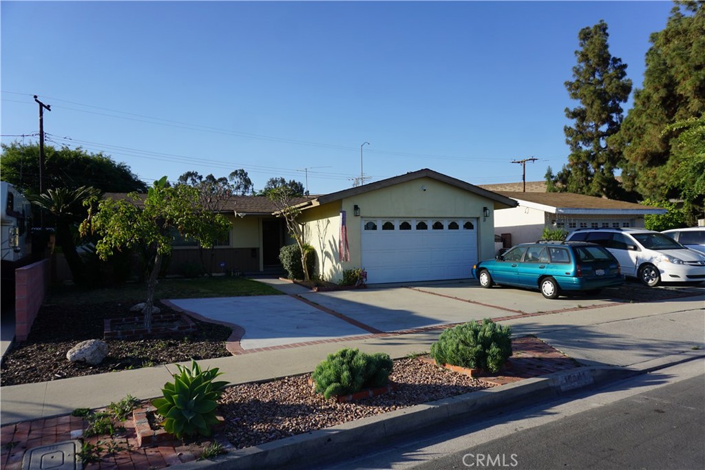 10141 Brockway Street Property Photo
