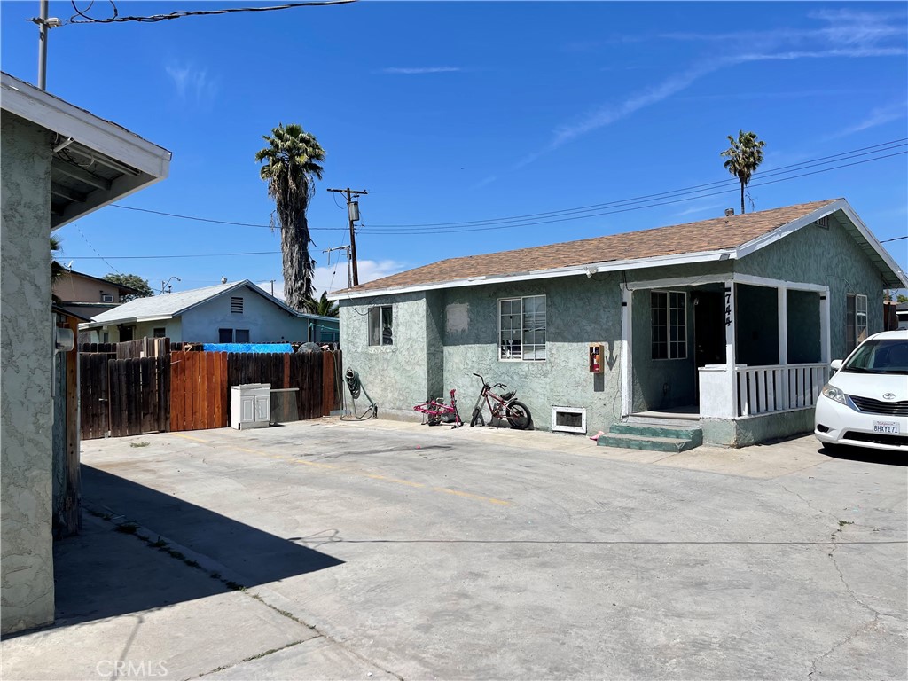 746 736 W 8th Street Property Photo 23