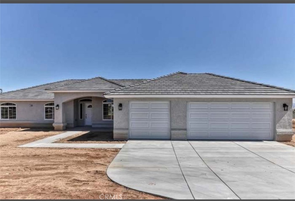 17602 Main Street Property Photo
