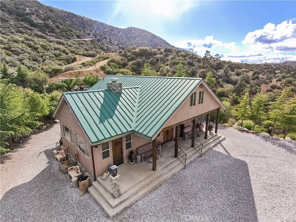1870 Oak Springs Valley Road Property Photo 1
