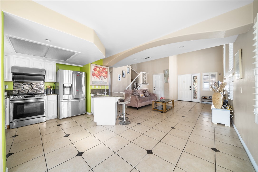 535 W D Street G Property Photo 14