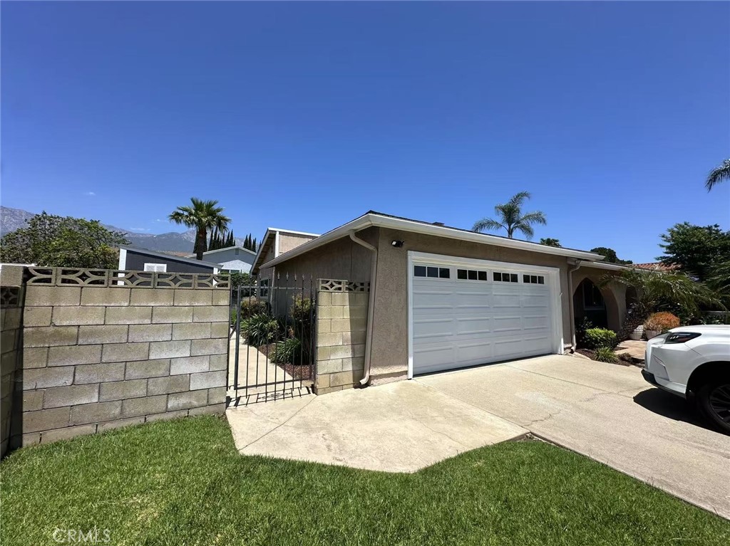 9970 Victoria Street Property Photo 2