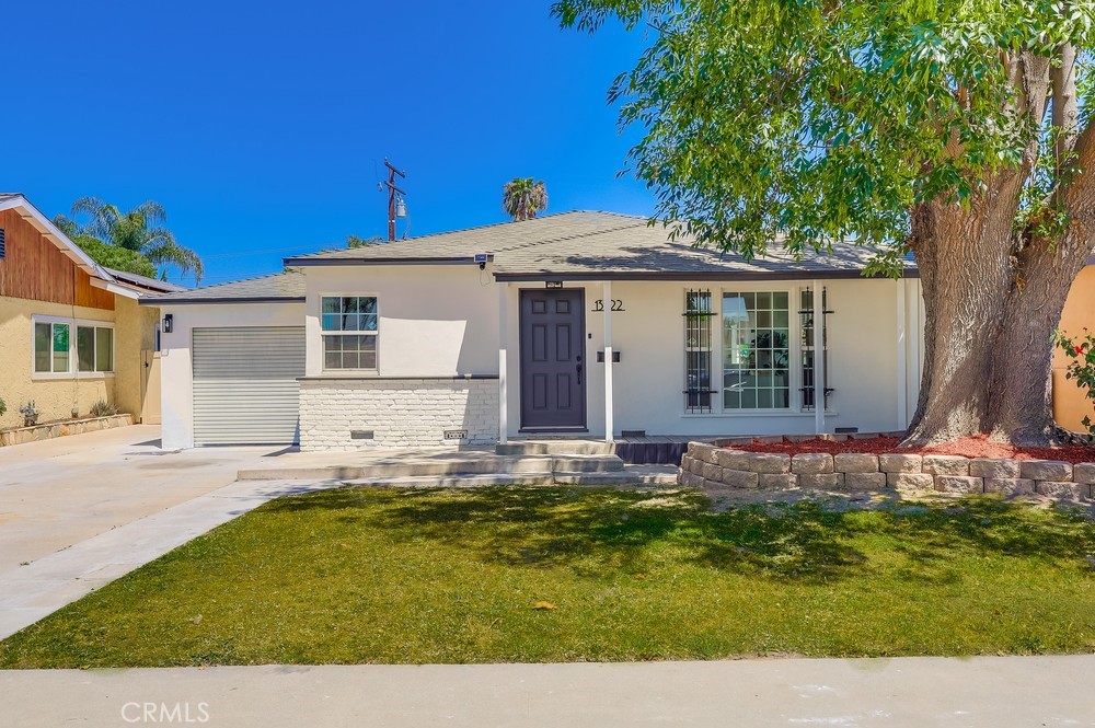 13522 Ardis Avenue Property Photo 1