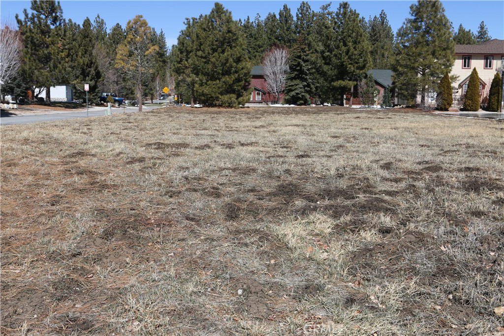 275 Meadow Circle N Property Photo 1