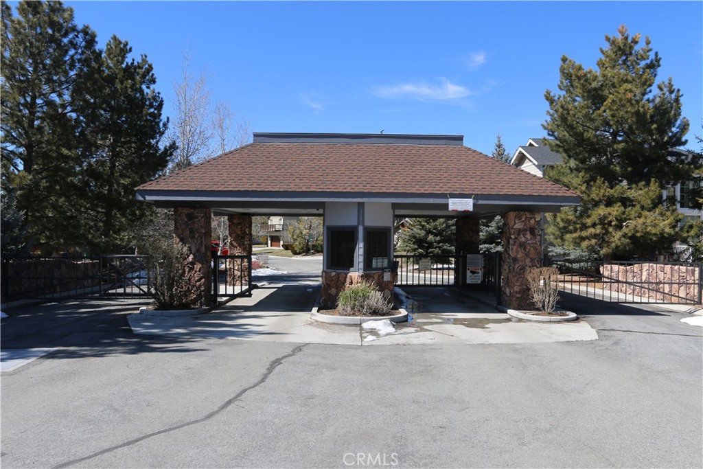 275 Meadow Circle N Property Photo 15