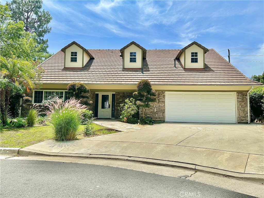 5703 Evening Canyon Drive Property Photo 1
