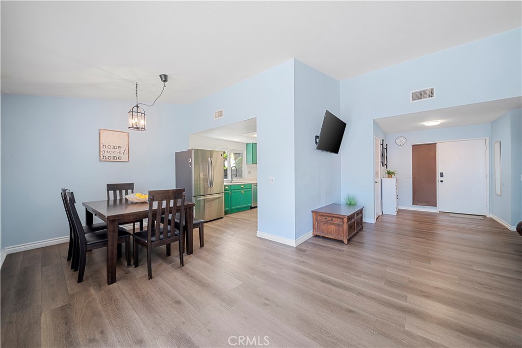 6597 Kinlock Avenue Property Photo 11