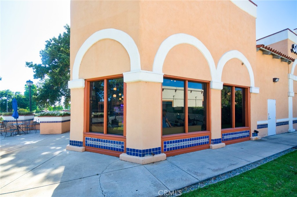 2145 Foothill Boulevard C Property Photo 4