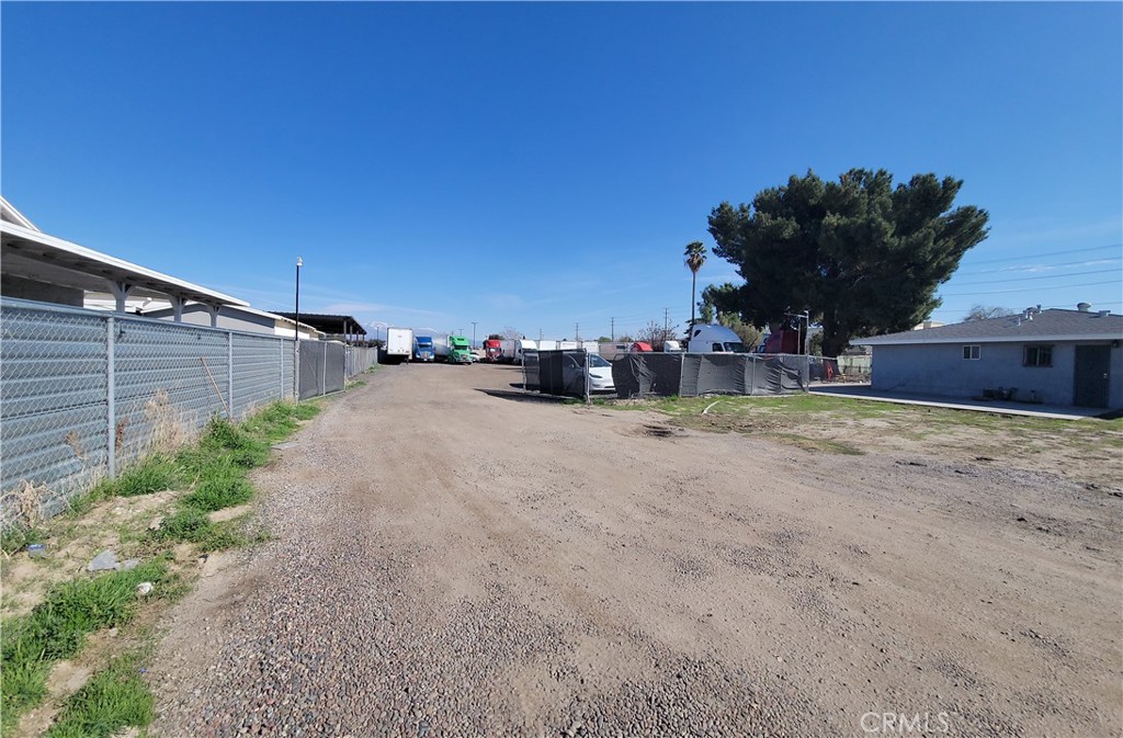 1245 S Washington Avenue Property Photo 5