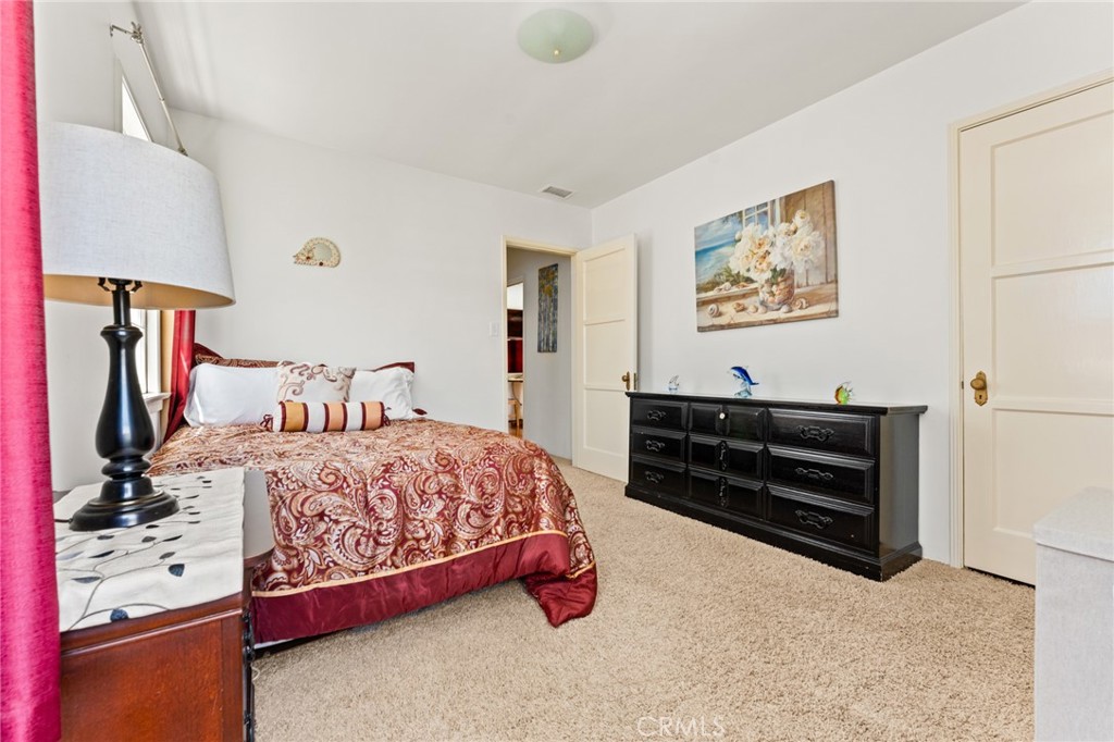 205 Huntington Street Property Photo 11