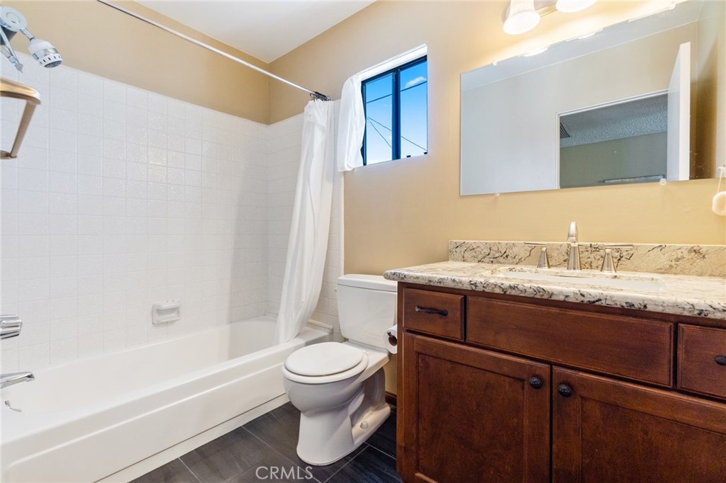 205 Huntington Street Property Photo 33