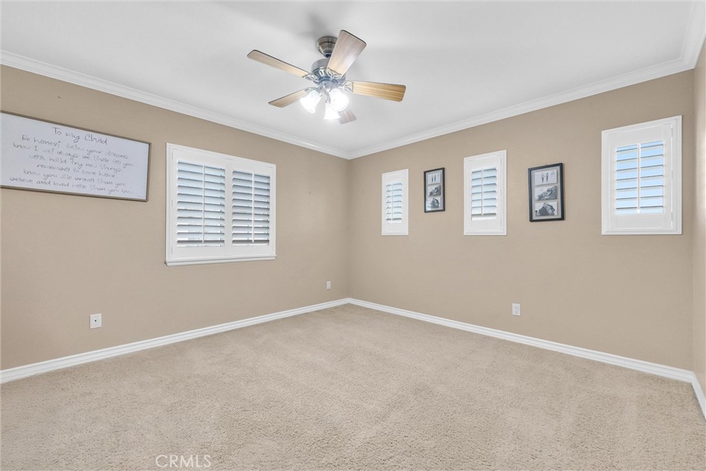 14037 Hollywood Ave Property Photo 22