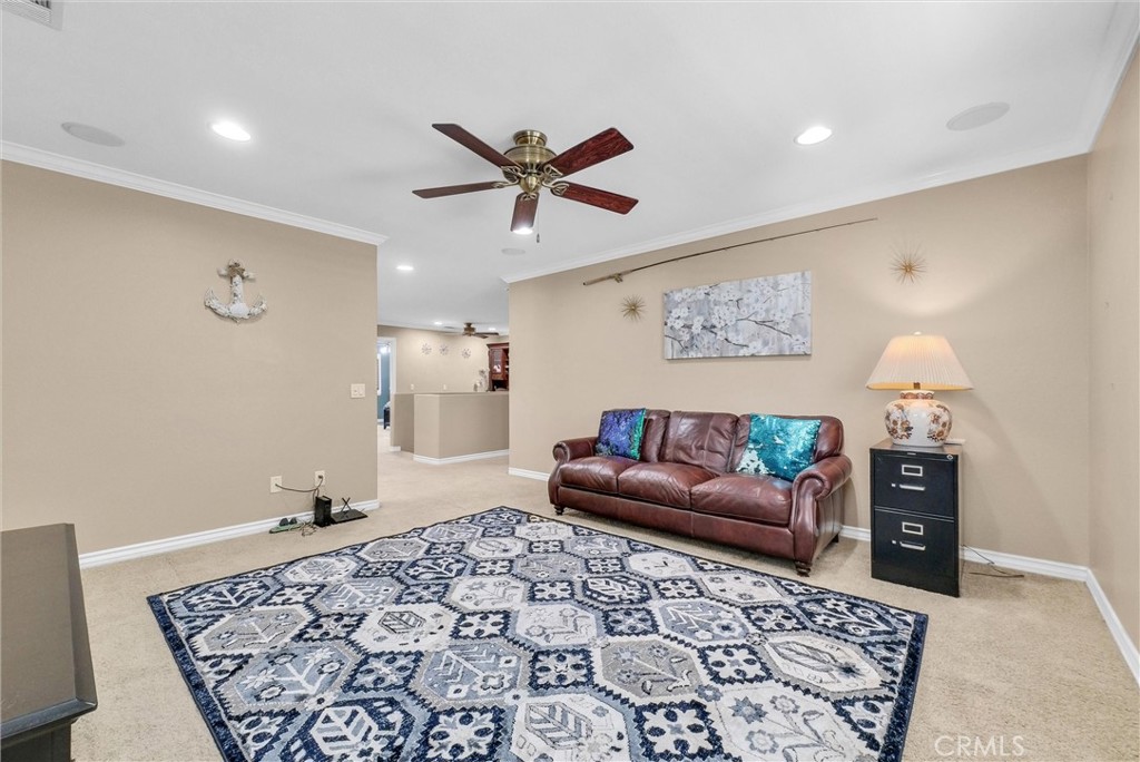 14037 Hollywood Ave Property Photo 34