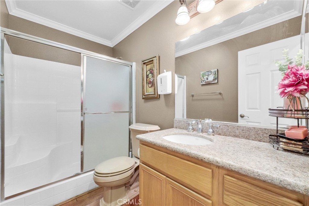 14037 Hollywood Ave Property Photo 35