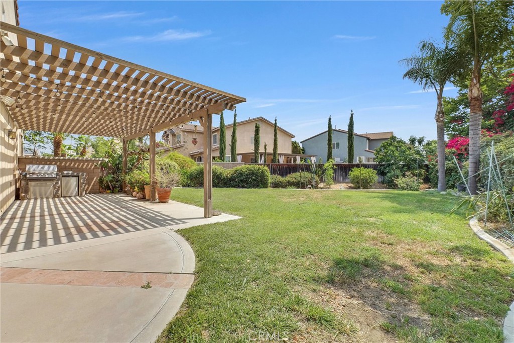 14037 Hollywood Ave Property Photo 37