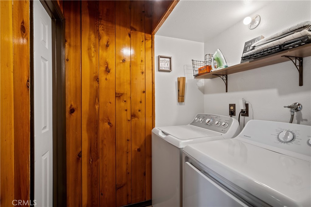 865 Bear Mountain Property Photo 18