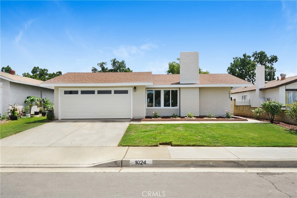 1024 E Dore Street Property Photo 1