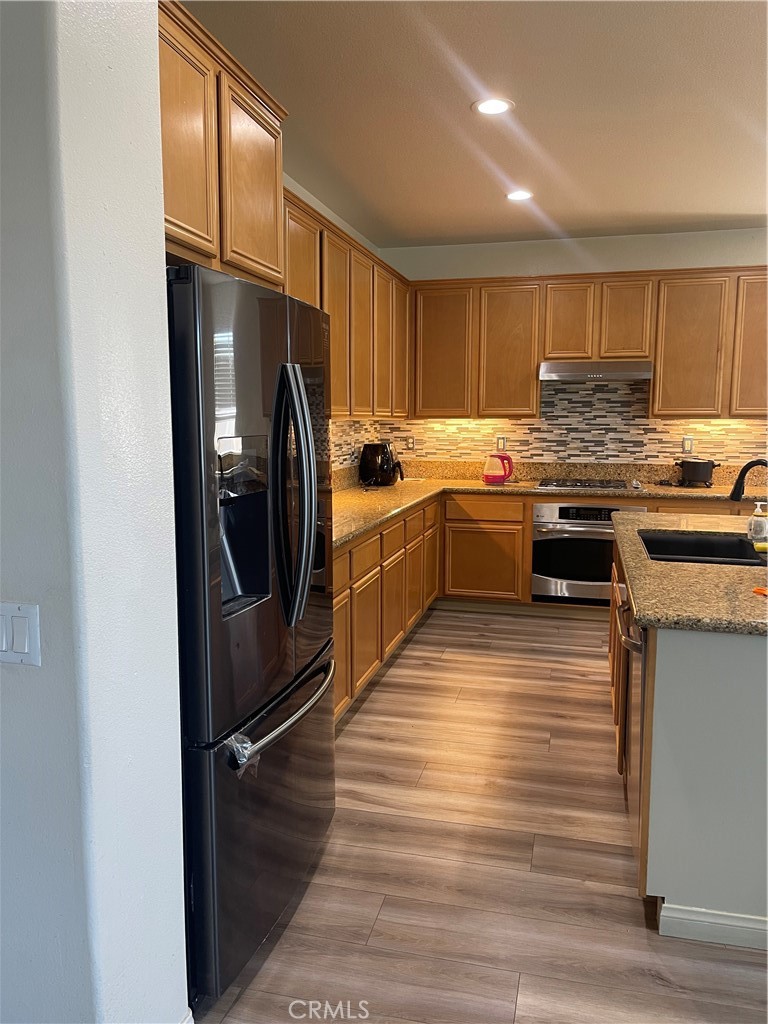 37075 Parkway Drive Property Photo 11