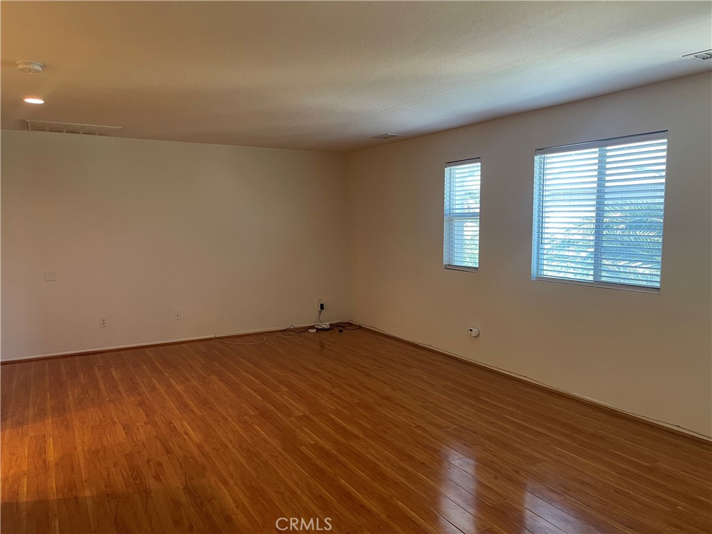 37075 Parkway Drive Property Photo 26