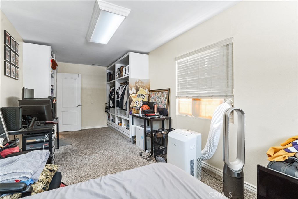 3372 Buckingham Road Property Photo 16