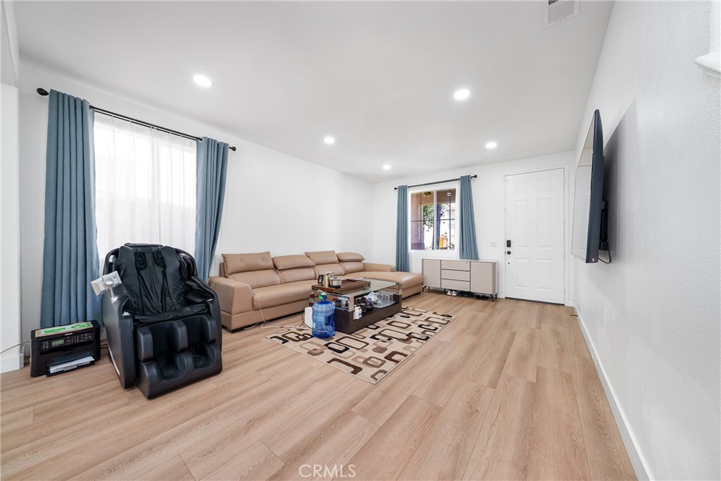 7358 Freedom Place Property Photo 4