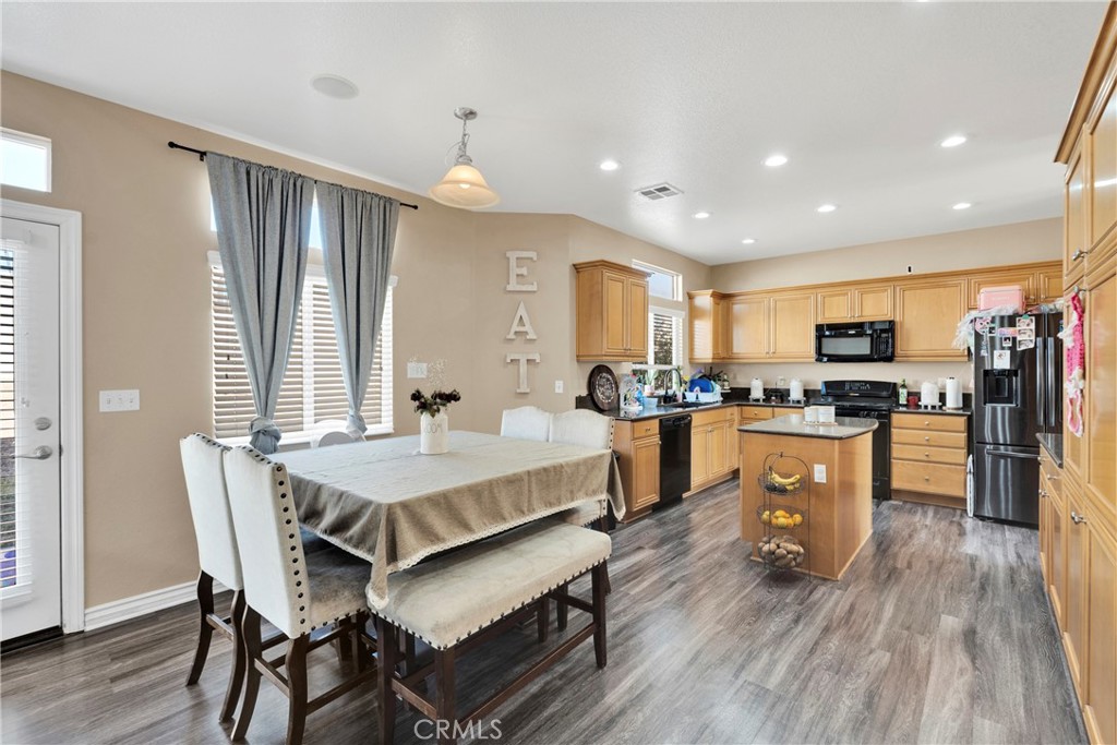 8846 Tamarisk Avenue Property Photo 16