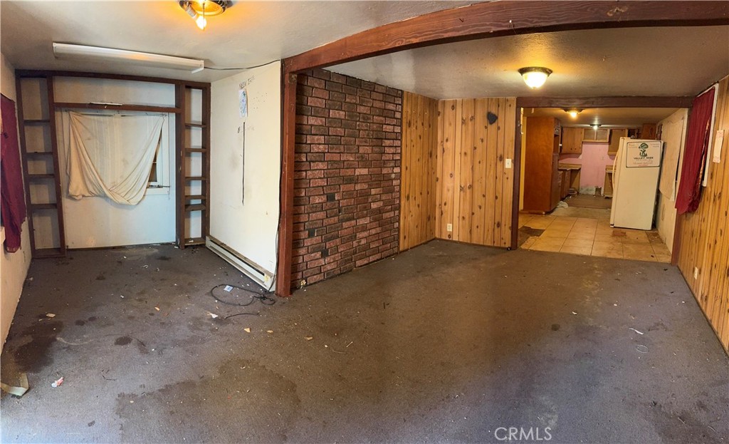 12441 Pine Street Property Photo 3