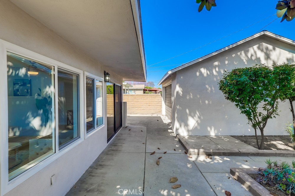 9234 Mills Avenue Property Photo 31