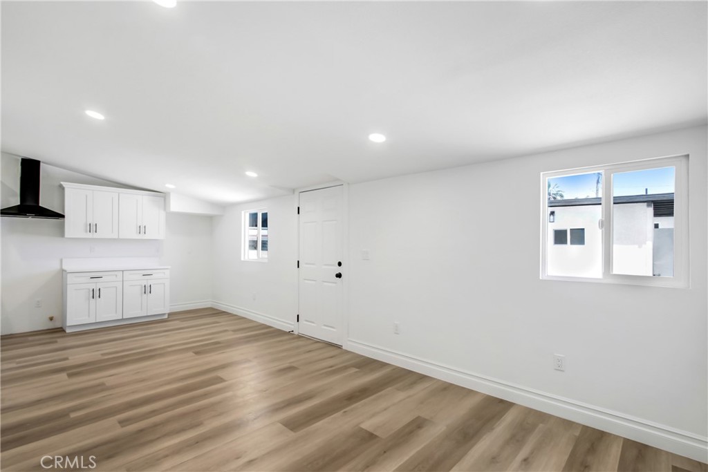 7636 Elm Street Property Photo 12