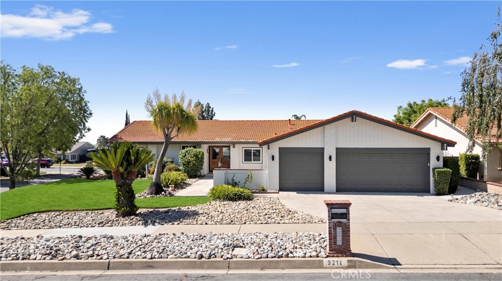 9211 Regency Way Property Photo 2
