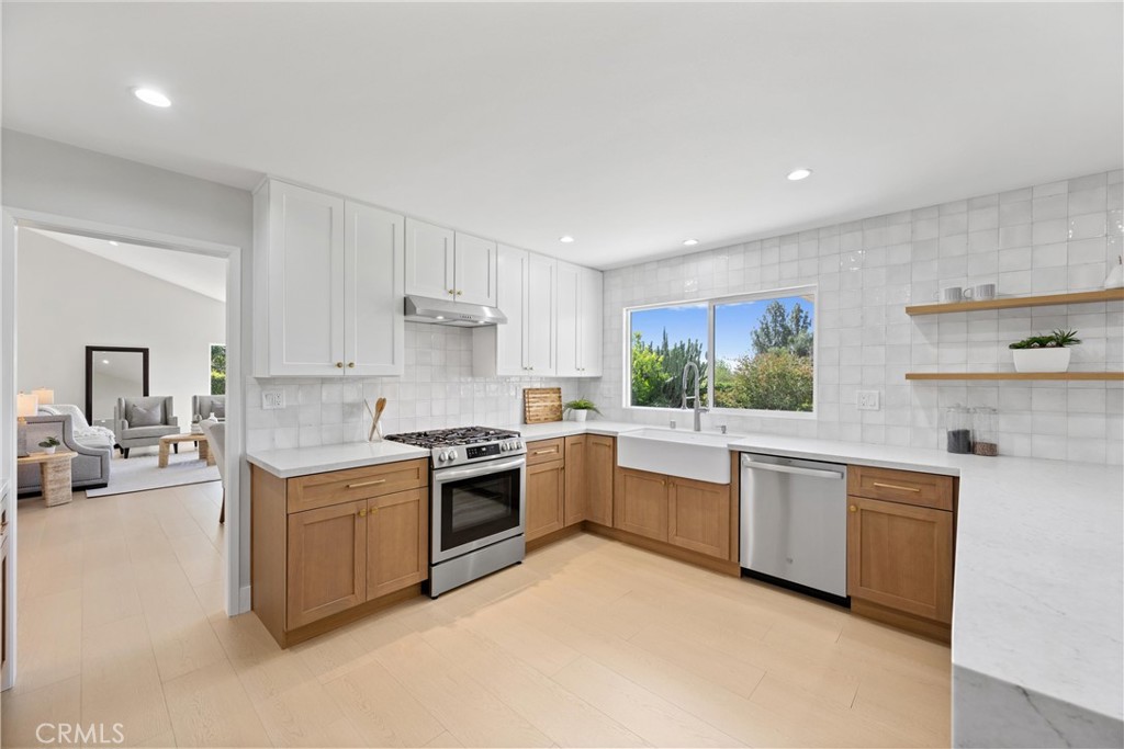 9211 Regency Way Property Photo 15
