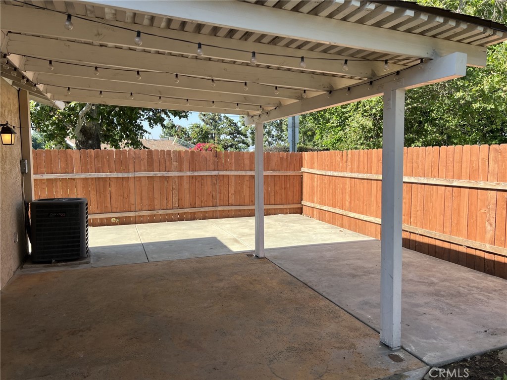 8580 Club House Drive Property Photo 8