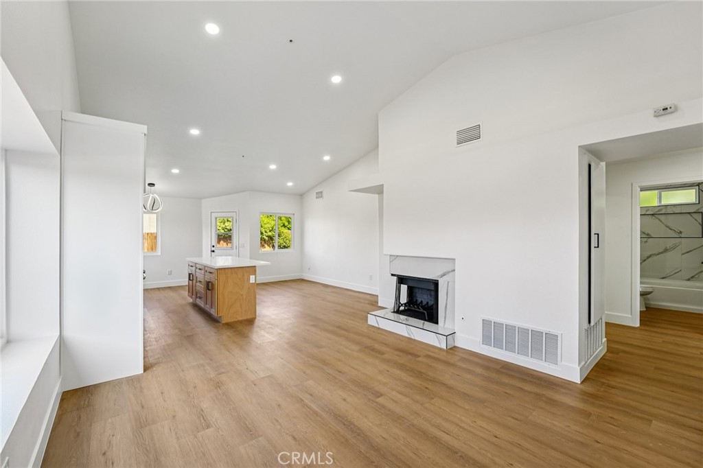 7652 Plumaria Property Photo 8