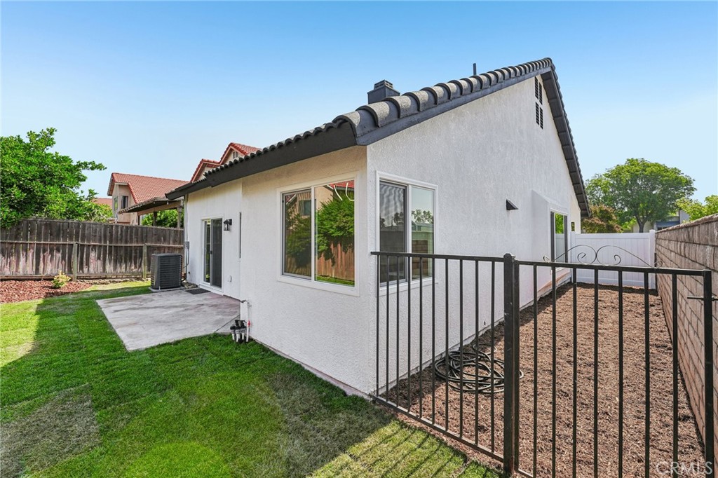 7652 Plumaria Property Photo 38