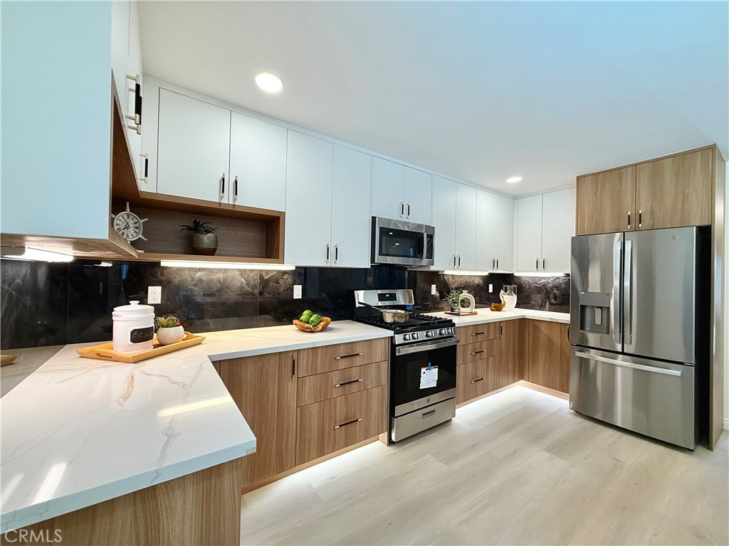 1319 Riedel Avenue Property Photo 8