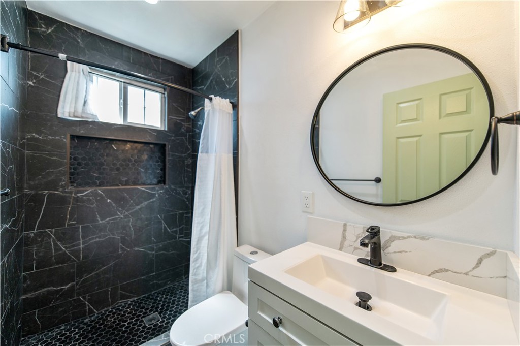 10123 Beach Street Property Photo 12