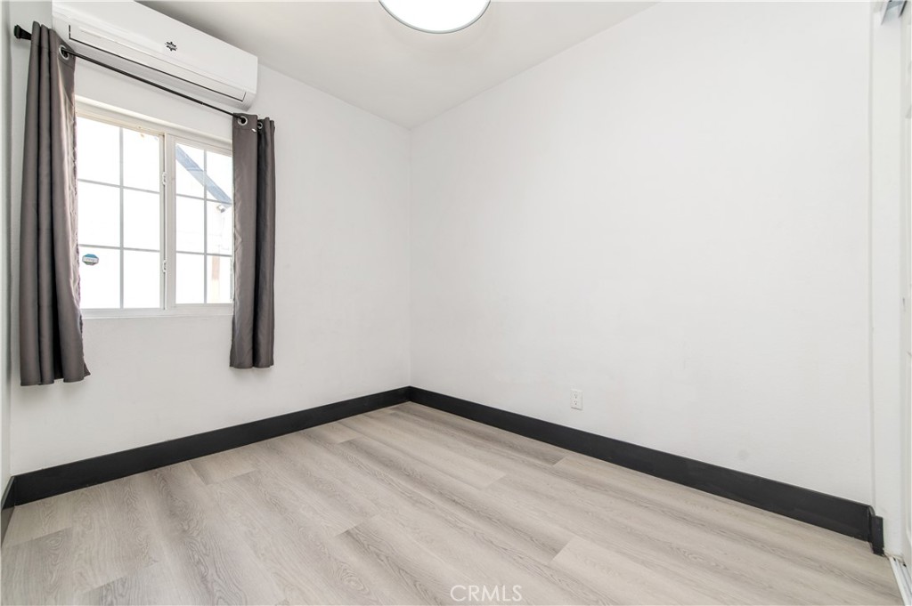 10123 Beach Street Property Photo 14
