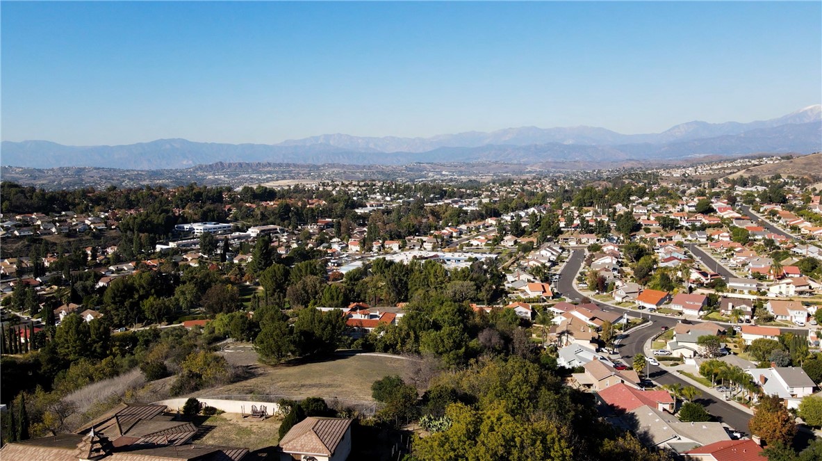 23509 Ridge Line Road Property Photo 4