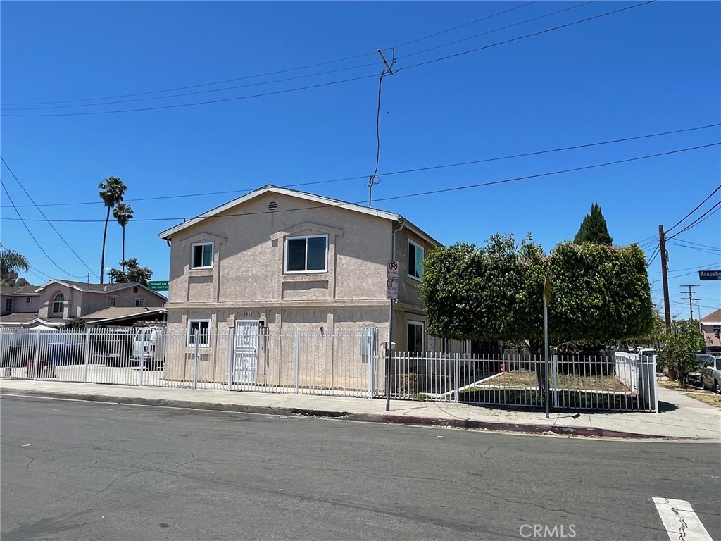 1332 W 20th Street Property Photo 1